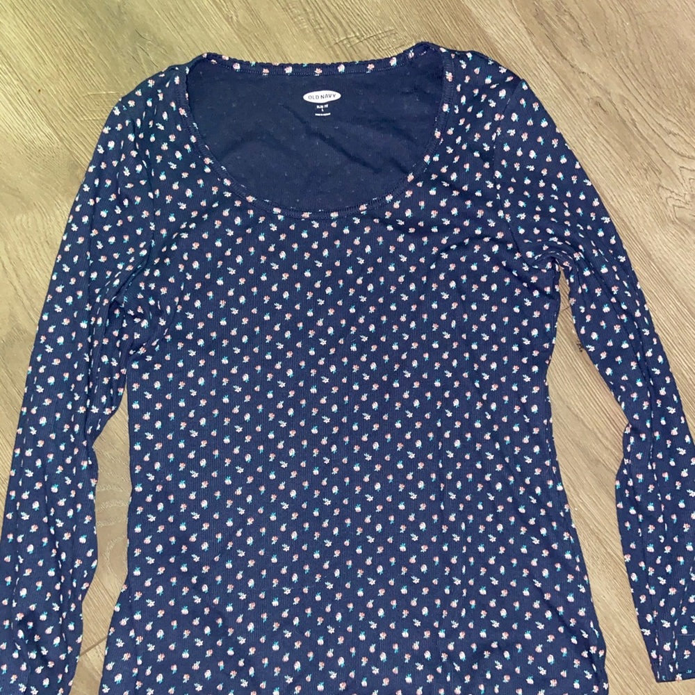 old navy long sleeve tee